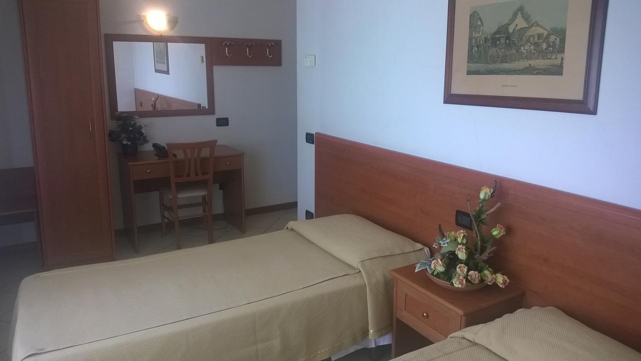 Hotel Ponte Autostrada Seriate Eksteriør billede