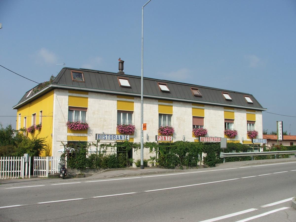 Hotel Ponte Autostrada Seriate Eksteriør billede